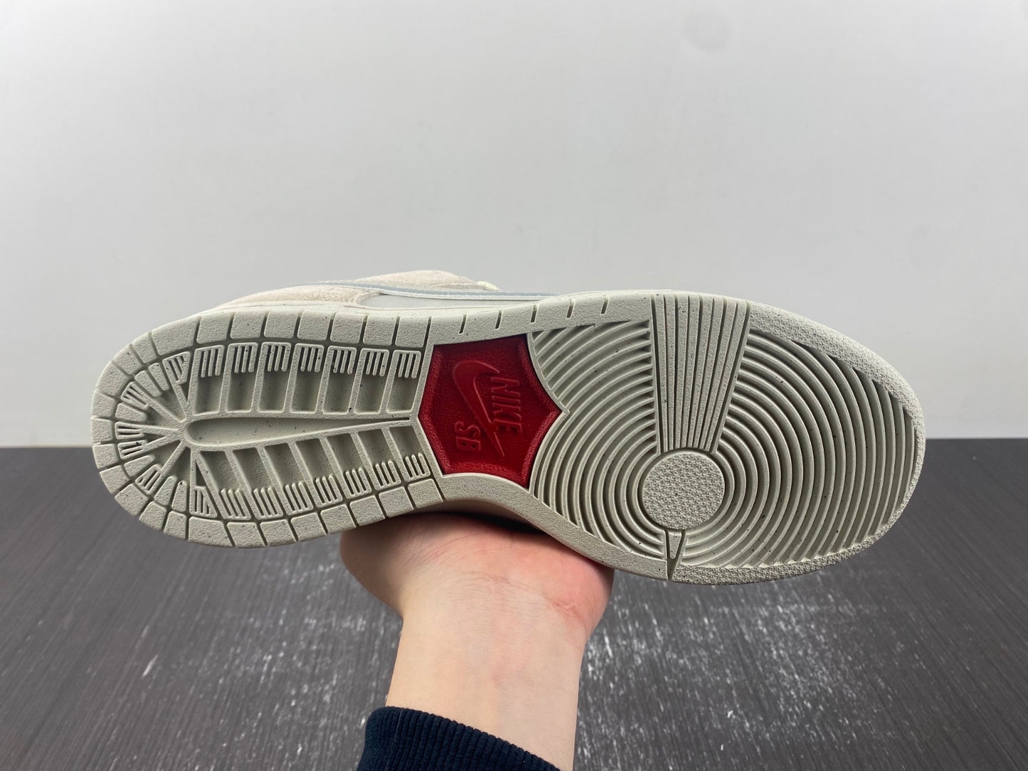 NIKE SB Dunk Low 'City of Love Collection - Light Bone'