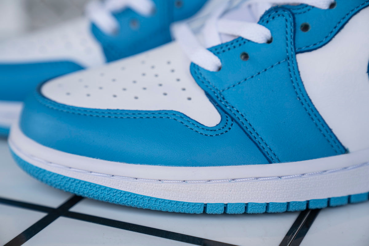 Air Jordan 1 Retro ''UNC''