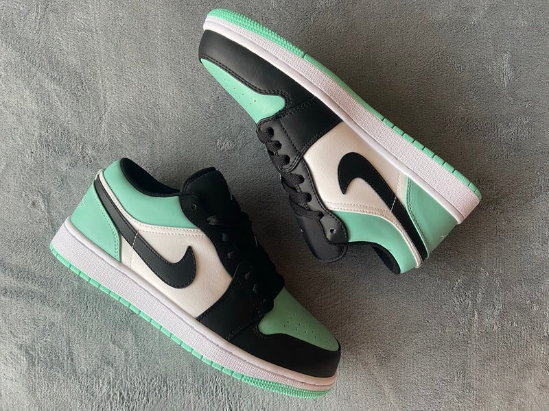 Air Jordan 1 Low ''Mint Green''