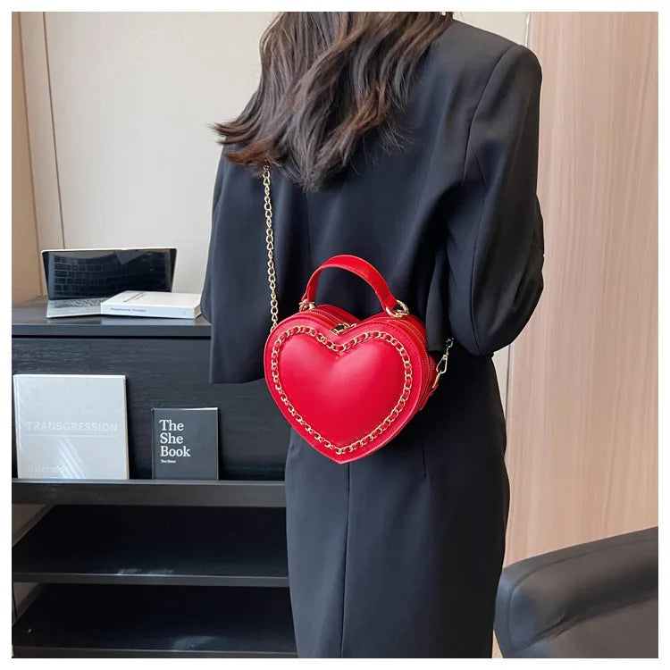 Women Purses And Handbag Fashion Red Love Heart Shape Shoulder Bag Women Chain Crossbody Bag Ladies Purse And Clutch Bag