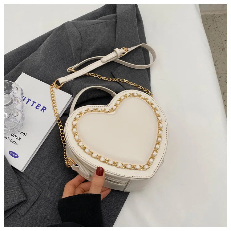 Women Purses And Handbag Fashion Red Love Heart Shape Shoulder Bag Women Chain Crossbody Bag Ladies Purse And Clutch Bag