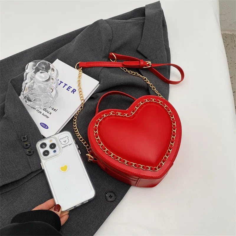 Women Purses And Handbag Fashion Red Love Heart Shape Shoulder Bag Women Chain Crossbody Bag Ladies Purse And Clutch Bag