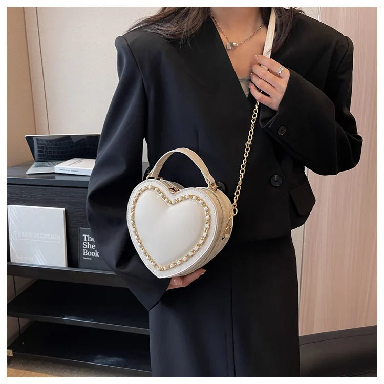 Women Purses And Handbag Fashion Red Love Heart Shape Shoulder Bag Women Chain Crossbody Bag Ladies Purse And Clutch Bag