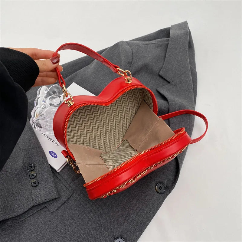 Women Purses And Handbag Fashion Red Love Heart Shape Shoulder Bag Women Chain Crossbody Bag Ladies Purse And Clutch Bag