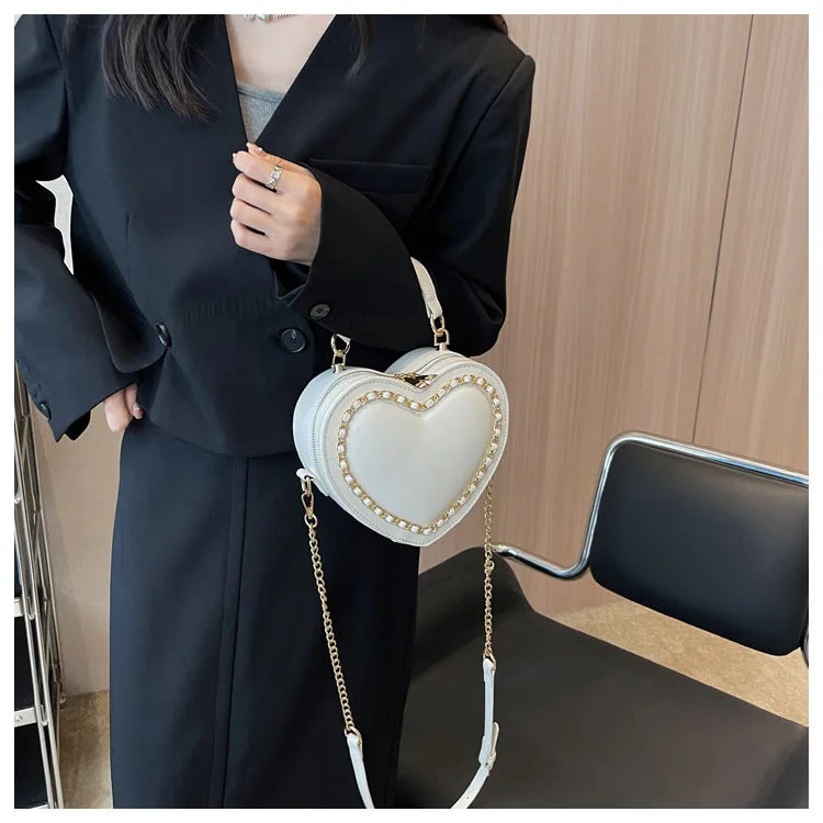 Women Purses And Handbag Fashion Red Love Heart Shape Shoulder Bag Women Chain Crossbody Bag Ladies Purse And Clutch Bag