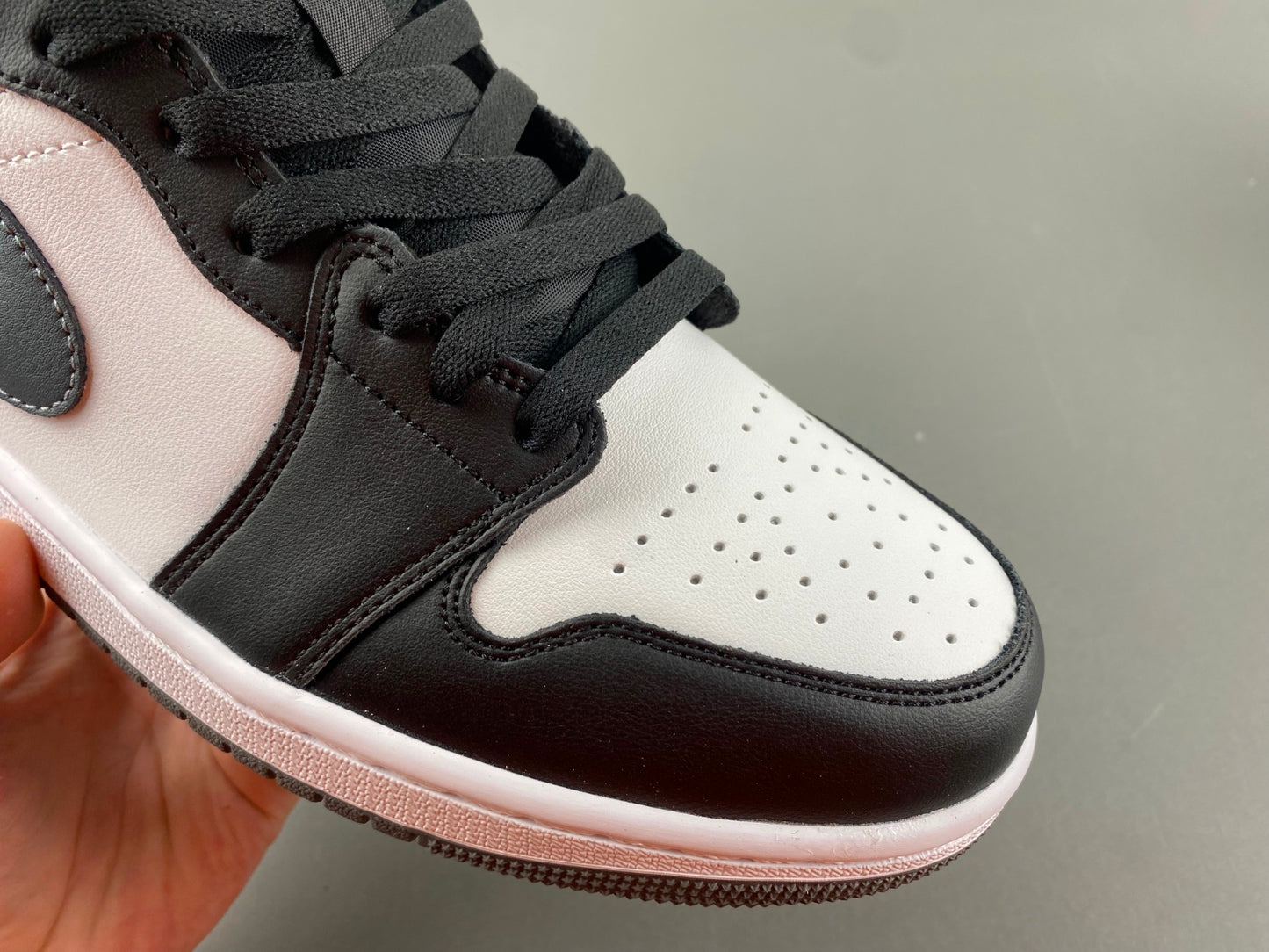 AIR Jordan 1 Mid ' White Black'
