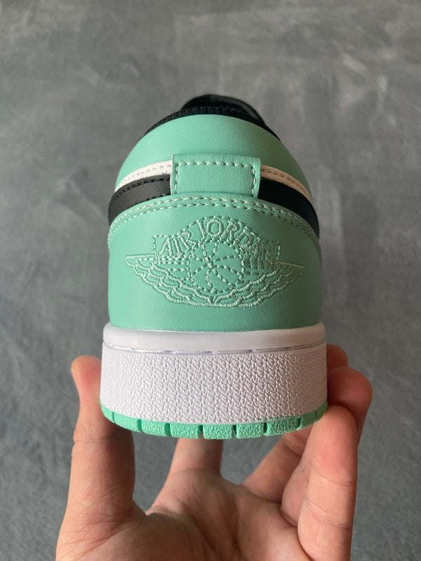 Air Jordan 1 Low ''Mint Green''
